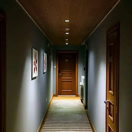 Hotel The